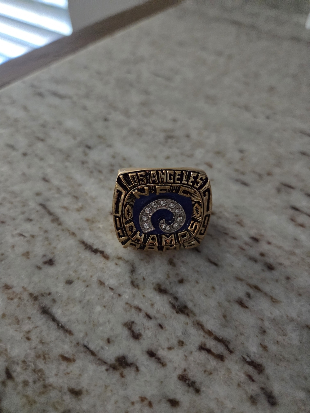 Los Angeles Champions Decorative Championship Ring - Gold & Navy